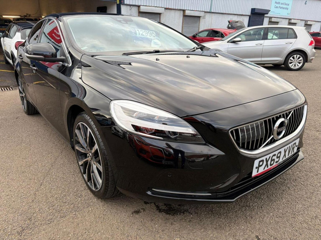 2019 Volvo V40